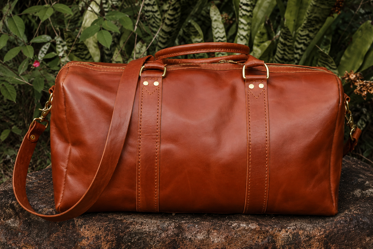 The Desirea full-grain leather overnight bag, made to order by MANEO Leather in Queensland.